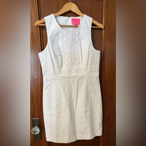 Lilly Pulitzer Railee Resort White Floral Cross Eyelet Lace Shift Dress 6 - Picture 1 of 9